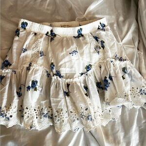 Aeropostale white skirt
